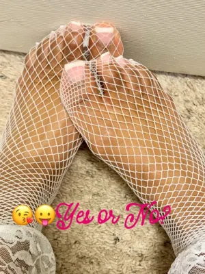 My feet is yours cover image