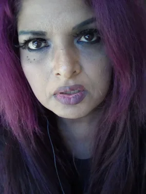 INDIAN HAIRY MILF