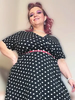 BBW Slut Shows off body in sexy panties & garter stockings