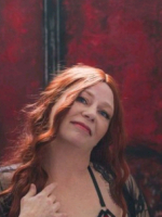 Mature Woman with plenty of perspective on life and love