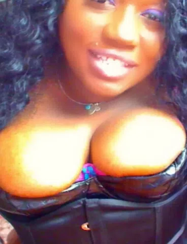 The IntelliSexual Ebony GirlFriend Experience