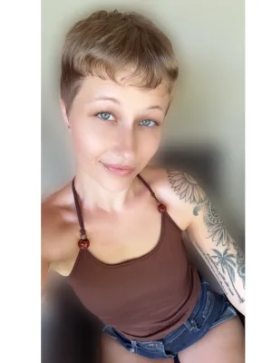Ava Venus VIP Line