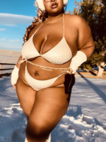 Curvy Girl, With an Open Mind