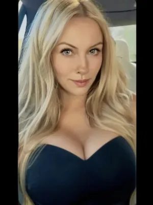Voluptuous Southern MILF ⏺ Professional Woman With A Kinky Side