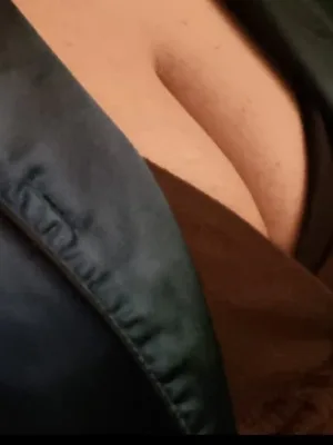 Video Chat with One Busty Milf