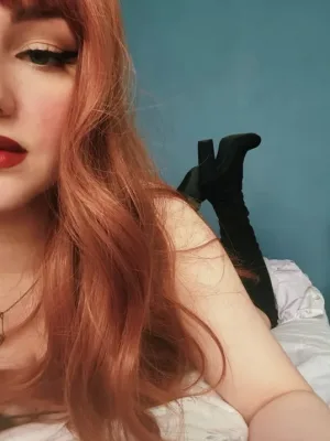 Naughty but nice this english rose is here for all kinks and calls