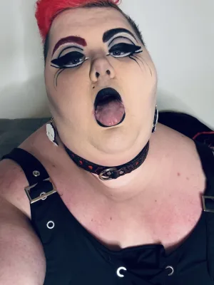 Such a slut for all sorts of cum