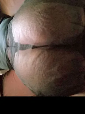 SUBMERGE IN THIS SLIPPERY WETNESS SLIP YOUR COCK INSIDE MY SWEET BLACK PUSSY