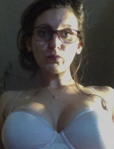 Cock in cheek linguist