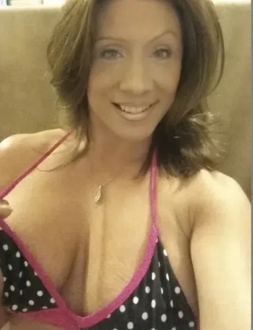 sexy housewife the