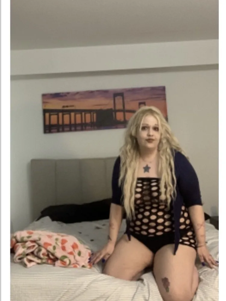Dildo play