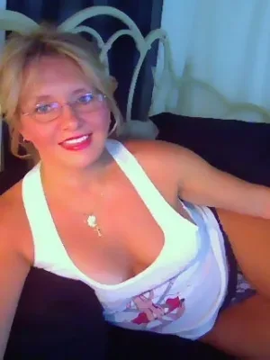Lips2ServeYou