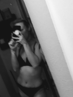NaughtyLittleHottie00