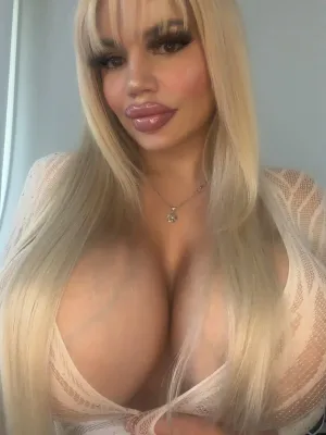 livingbimbodoll The Ultimate Doll