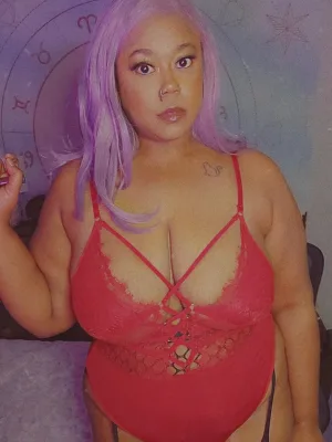 Cute Face Little Waist and a BIG BEHIND
