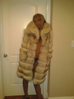 I LOVE KINKY STORIES LET ME TELL YOU MINES TO