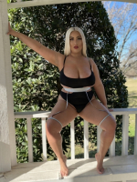 Zero Mercy for Your Wallet  10 sexy pics cover image