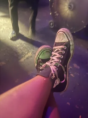 Black Lace & Pretty Soles ?