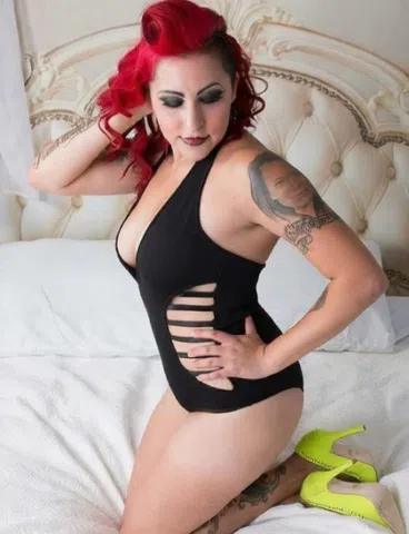 Good girl wants 2 make you cum