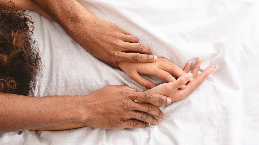 Quirofilian: The Erotic Fascination with Hands