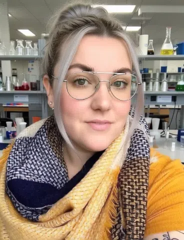 Sensual bbw college student Lily for chats