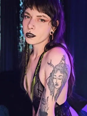 Kinky switch and petite hairy tattooed exhibitionist