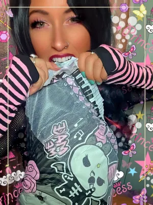 VIXEN KANDI