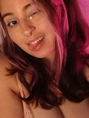 Curvy college student brazilian girl