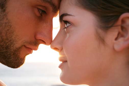 Lock-down Making you Feel Distanced from your Partner: Try these re-connection methods