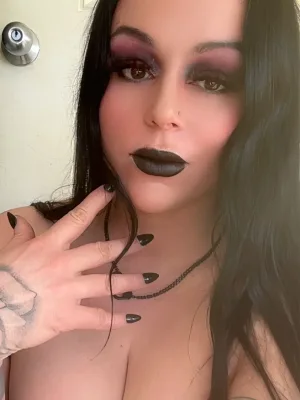 Goth slut, JOI, dirty talk, silent calls and roleplay queen
