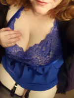 Sexy Redhead Loves Porn