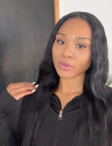 Goddess Ignoring Losers