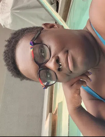 Sexy and sweet ebony bbw to serve and please