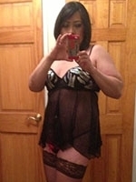 Surprisingly Sweet Shawna Shemale With A Succulent Extra