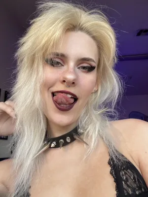 your favorite stoner girl next door