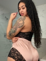 Hard tongue wet pussy