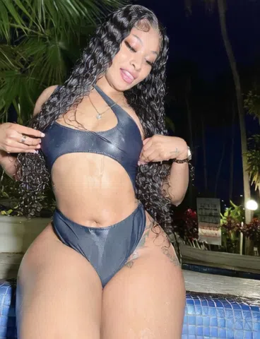 Taboo queen trez