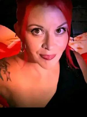 Head Giving Heidi
