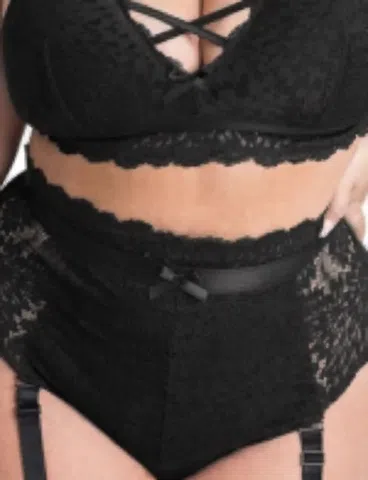 Nerdy Hotwife Heather