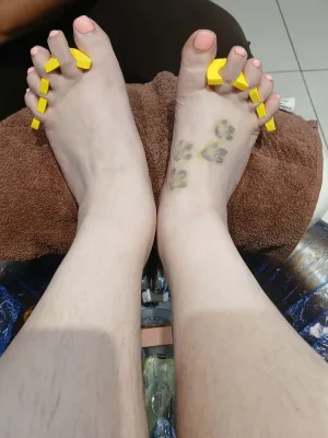 Peach Pedicure Piggy Pictures