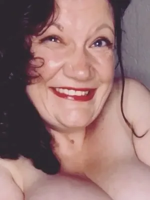 Big tits blue eyes and a dirty little mouth