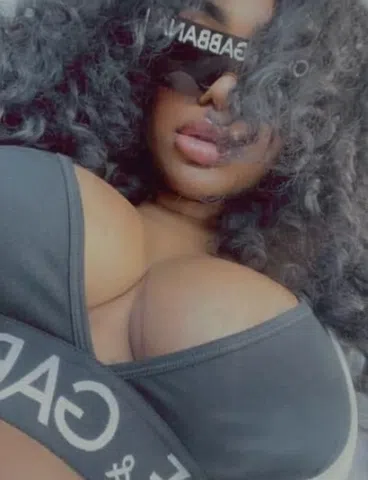 thick latina for you papi