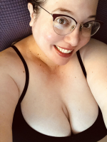 Curvysexymelly