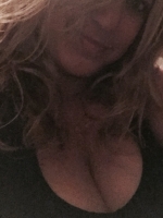 Lonely, Voluptuous Wife is Waiting for You.......