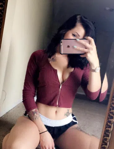 Mind blowing girl next door