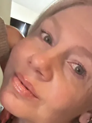 I\'m here to tease, please, and always listeneng