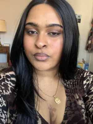 Play with Rose your sexy chubby 22yr Girlfriend