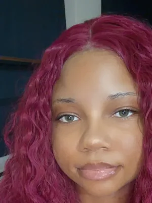 Beautiful girl like me would love to take your pain away