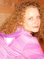 Confidence effortless. Charm deliberate.