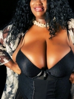 Super Busty Femme Beauty